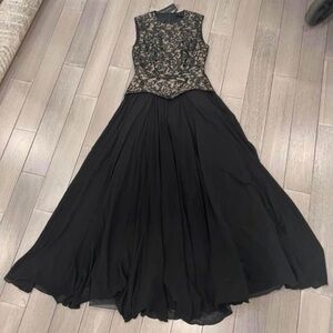 Chic Black and Gold Maxi Dress